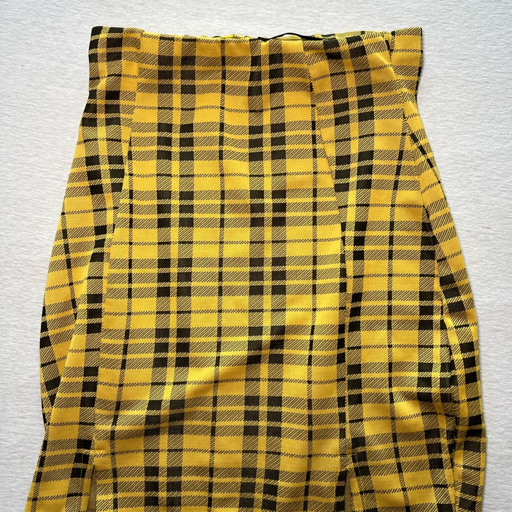 Missguided Yellow and Black Plaid Pencil Skirt